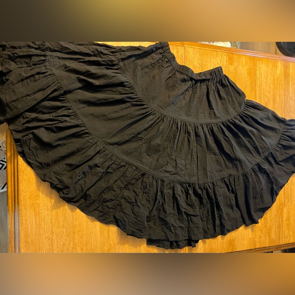 Black Flying Skirts Gypsy Belly Dance Circle Skirt. EUC, Middle Eastern Spin